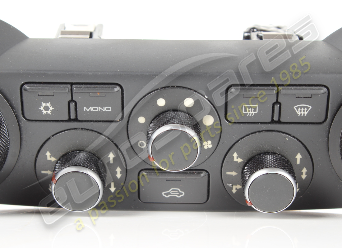 used ferrari air conditioning controls panel. part number 309098 (3)