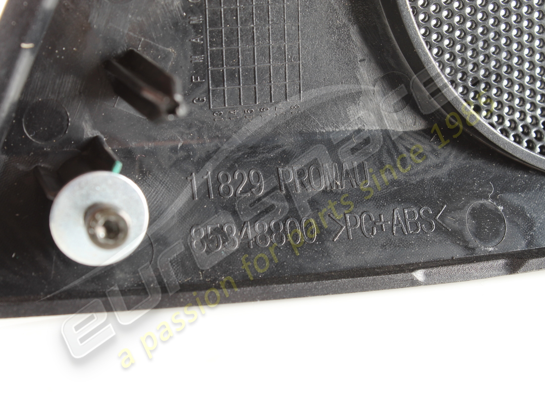 used ferrari rh grill speaker. part number 85348800 (3)