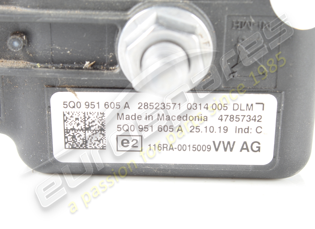 used lamborghini siren diebstahlschutz. part number 5q0951605a (4)