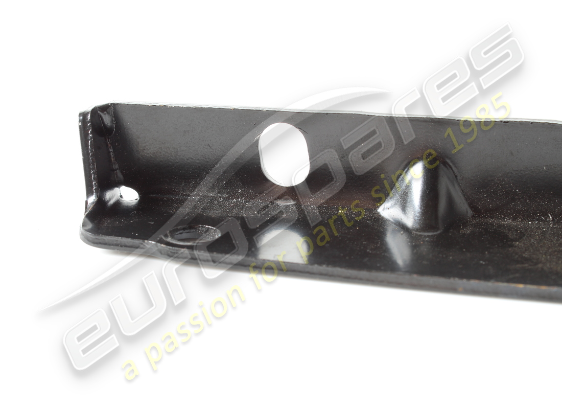 used ferrari rh bracket. part number 80637200 (3)