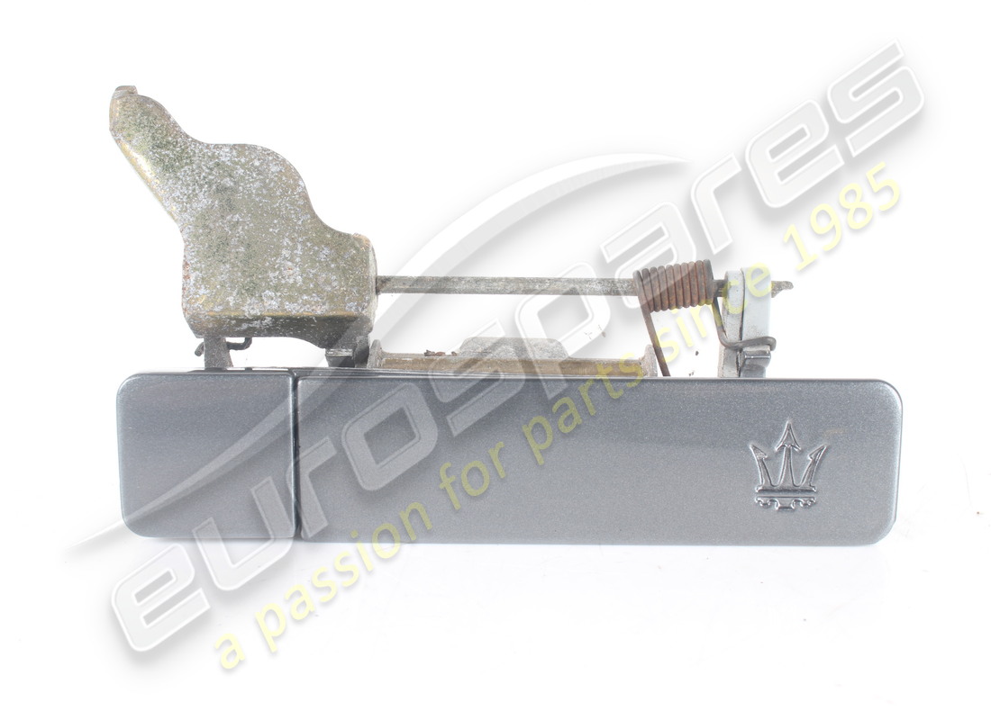 used maserati cataph. rear rh external han. part number 374500072 (2)