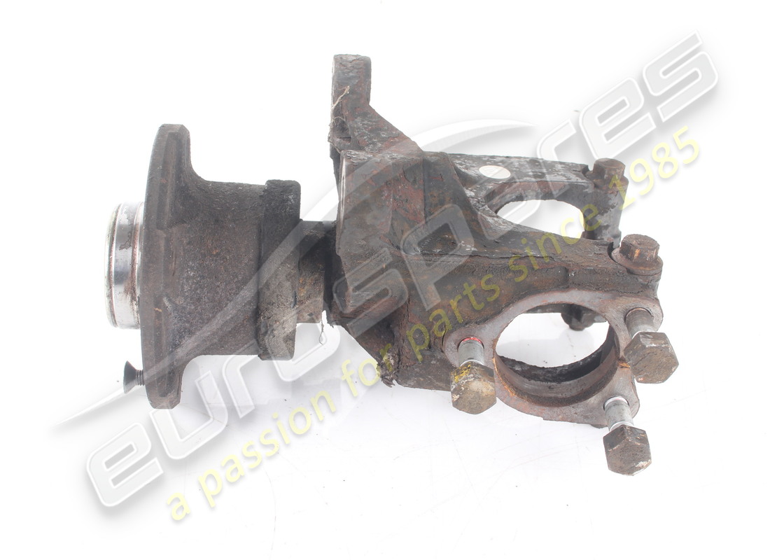 used eurospares front rh axle mount complete. part number eap1726399 (3)