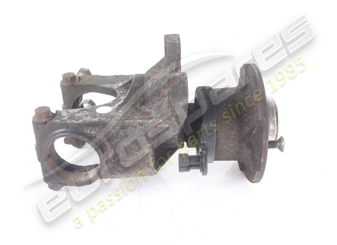 used eurospares front rh axle mount complete. part number eap1726399 (5)