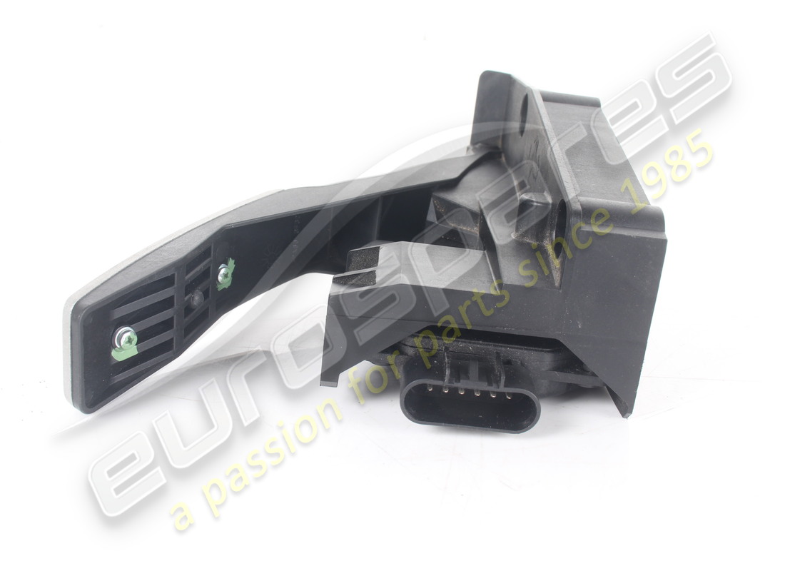 USED FERRARI COMPLETE ACCELERATOR PEDAL. PART NUMBER 243117 (3) used ferrari complete accelerator pedal. part number 243117 (3)