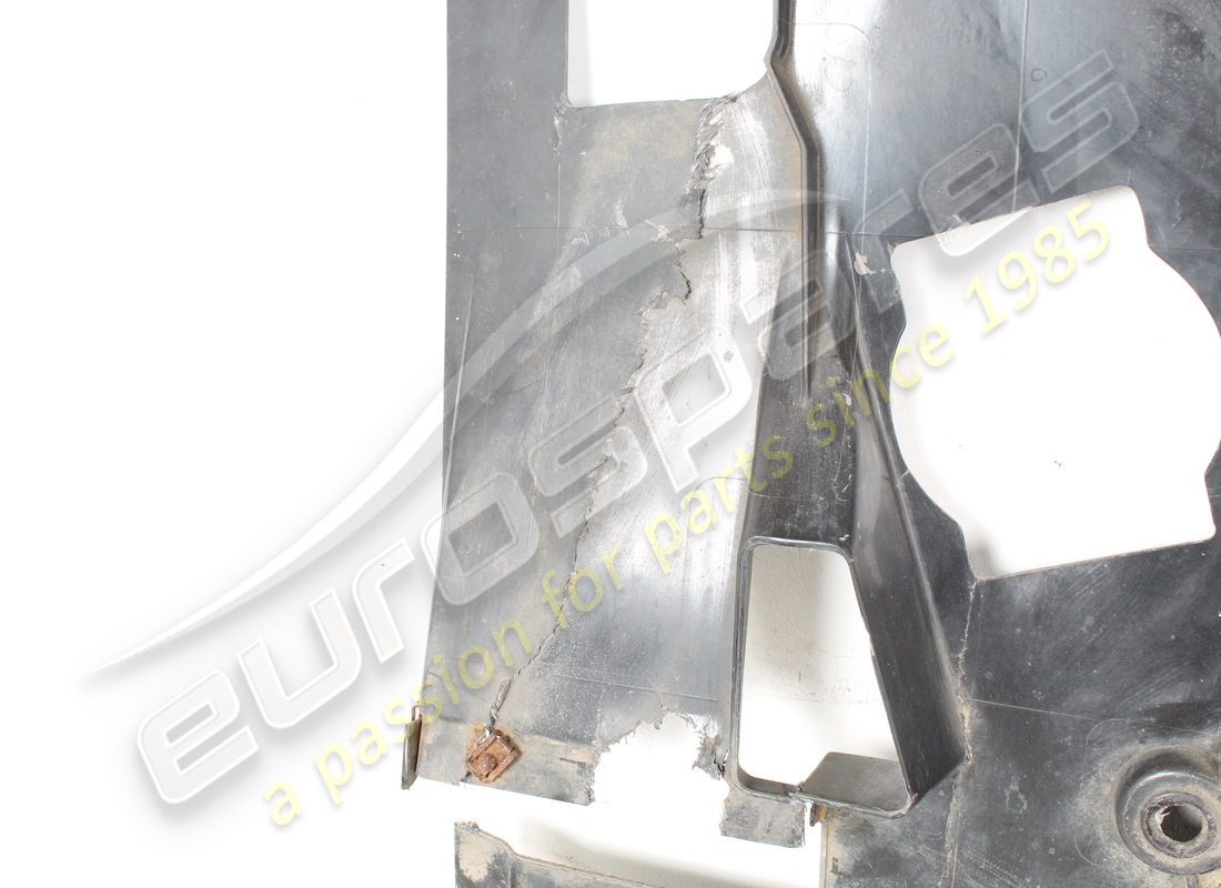 damaged ferrari rear underbody shield. part number 84200000 (6)