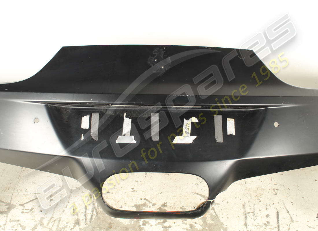 USED FERRARI COMPLETE REAR BUMPER (VALID FOR PARKING SENSORS). PART NUMBER 83104910 (3) used ferrari complete rear bumper (valid for parking sensors). part number 83104910 (3)