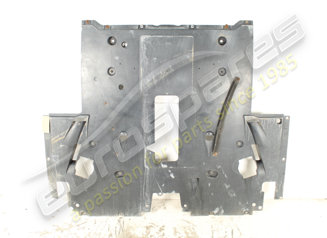 damaged ferrari rear underbody shield. part number 87496700 (4)