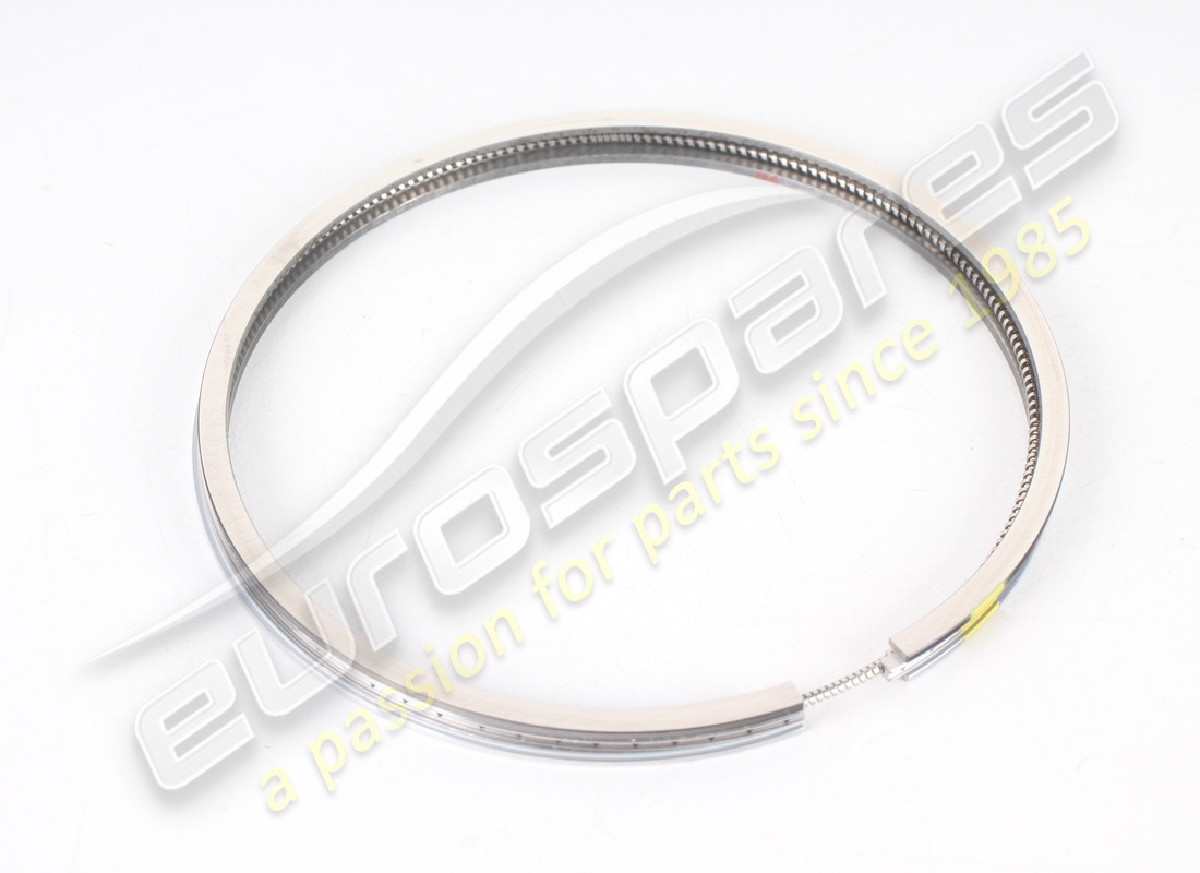 new porsche 1 set of piston rings. part number 94810393116 (2)