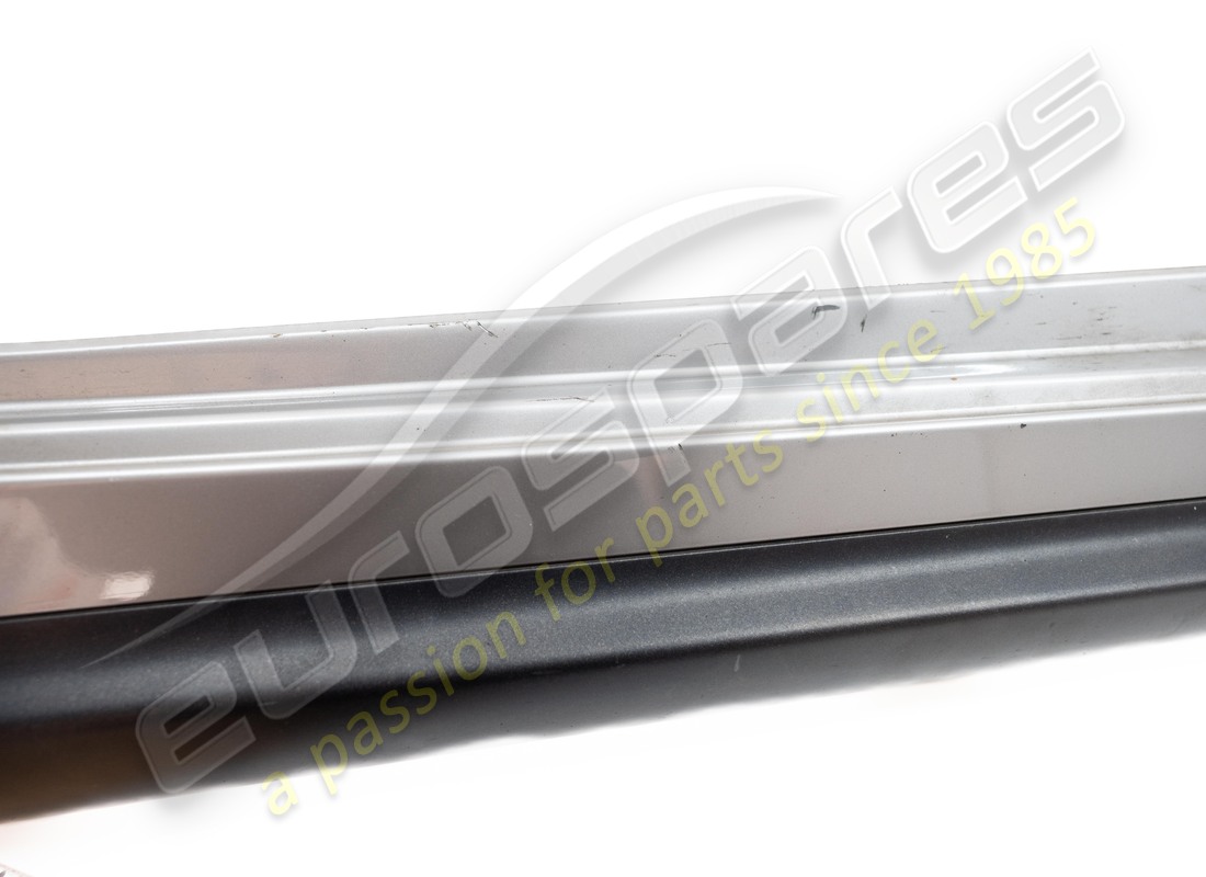 USED MASERATI RH SIDE SKIRT (PRIMER). PART NUMBER 673000022 (2) used maserati rh side skirt (primer). part number 673000022 (2)