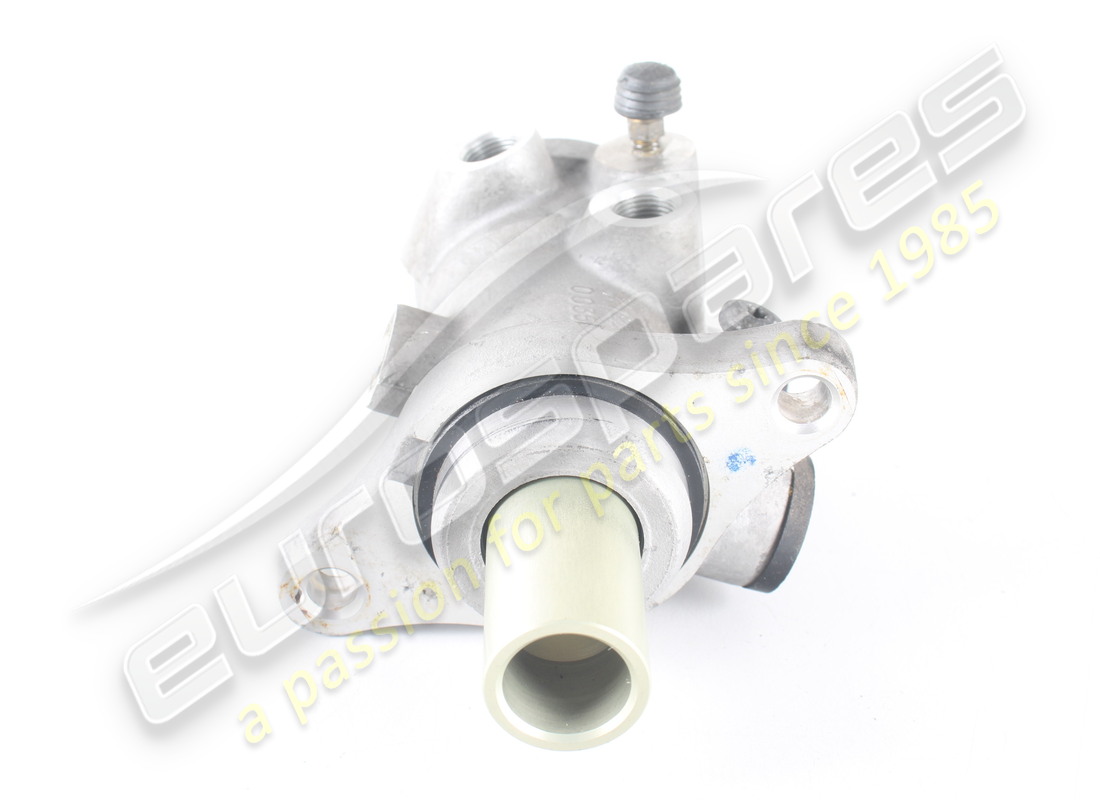 used aston martin br master cylinder assembly. part number 4g433310211 (2)