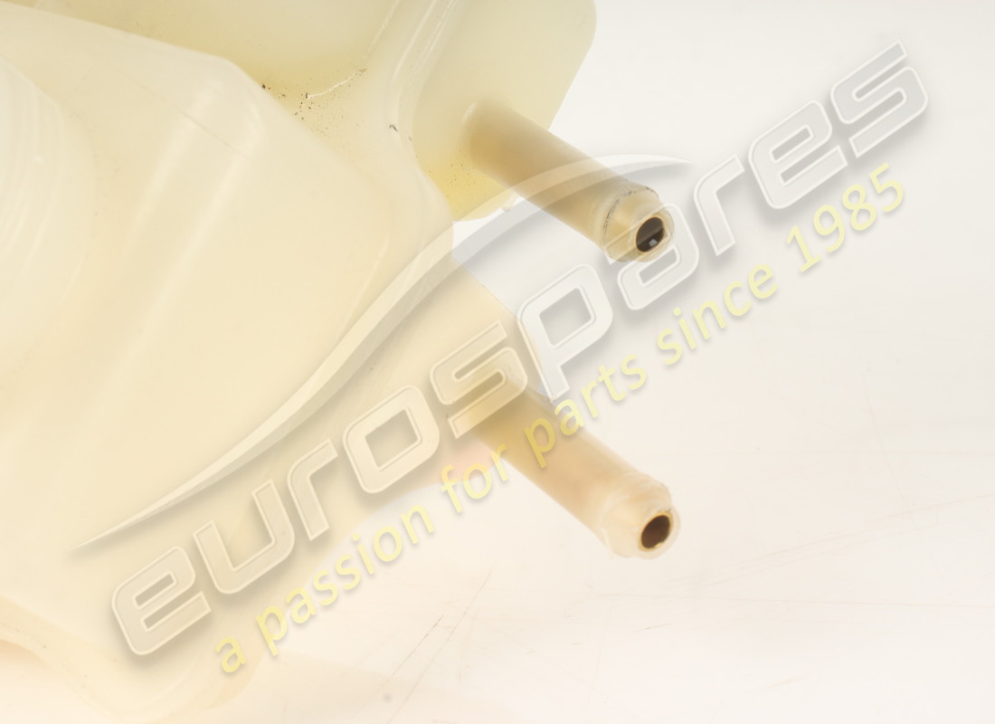 used ferrari serbatoio a tre vani. part number 748152 (2)