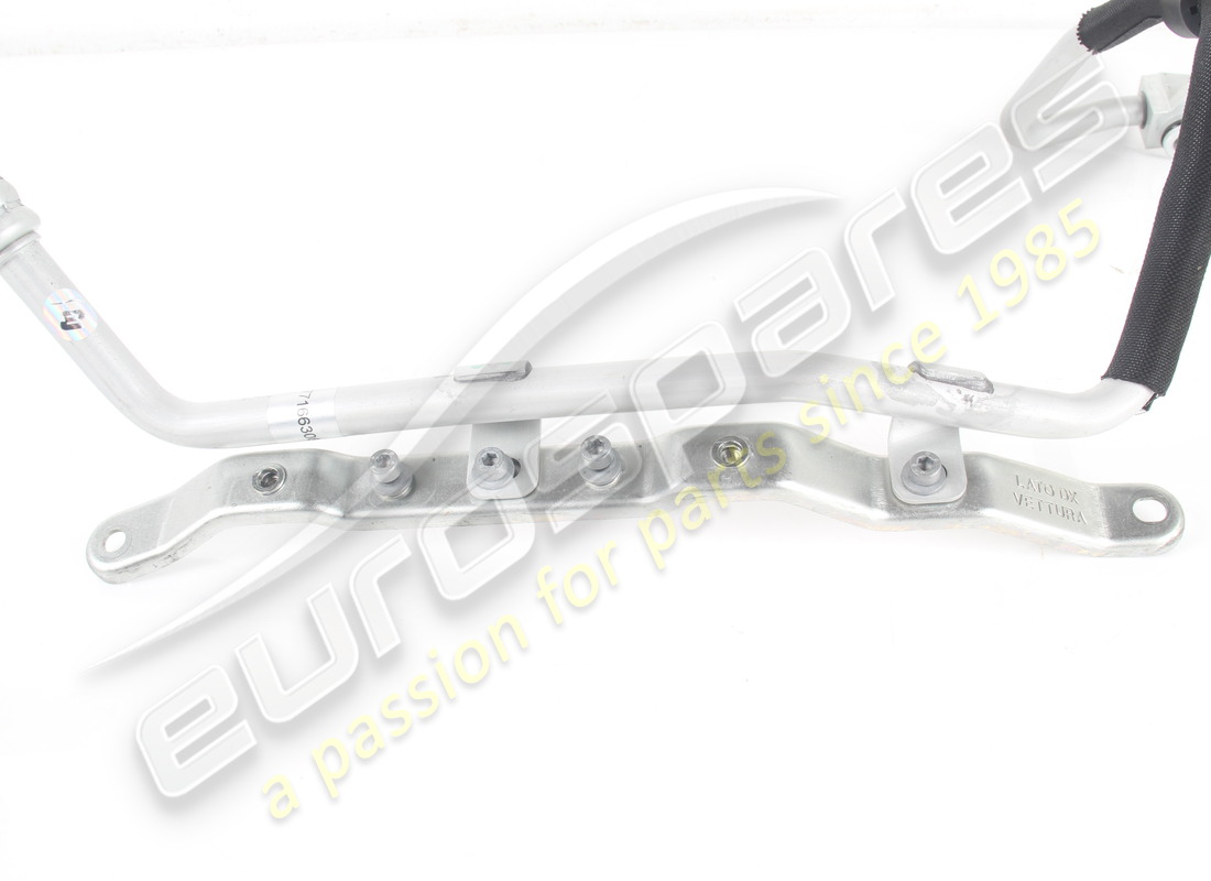 used ferrari tubo uscita p2. part number 771663 (3)