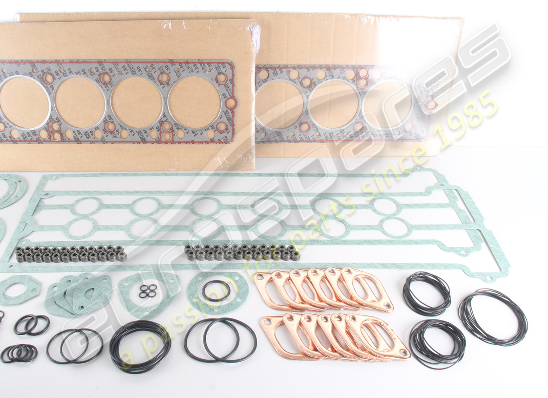 NEW EUROSPARES ENGINE GASKET KIT. PART NUMBER 001526497 (3) new eurospares engine gasket kit. part number 001526497 (3)