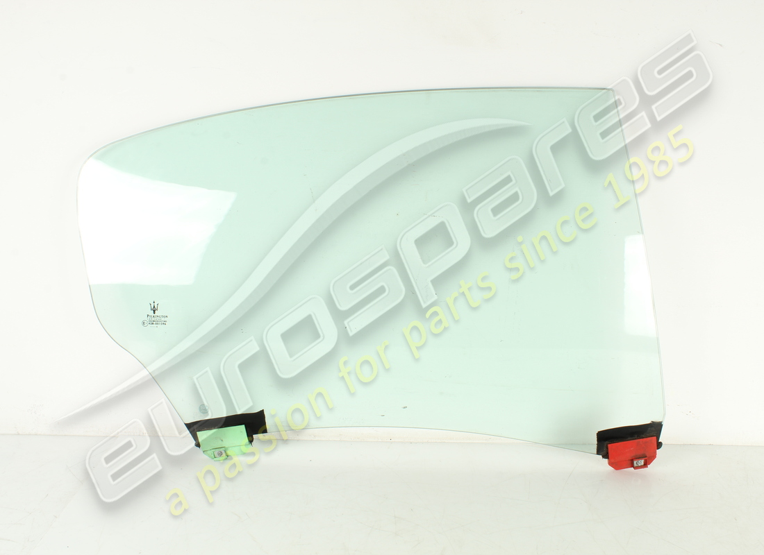 USED Maserati RH REAR DOOR GLASS . PART NUMBER 83744700 (1)