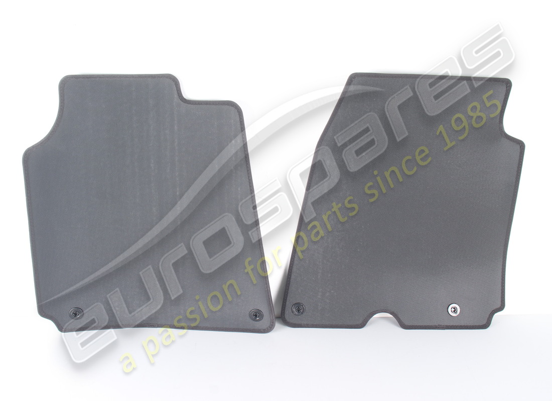 NEW FERRARI KIT TAPPETI ASPORTABILI F152. PART NUMBER 823824 (2) new ferrari kit tappeti asportabili f152. part number 823824 (2)