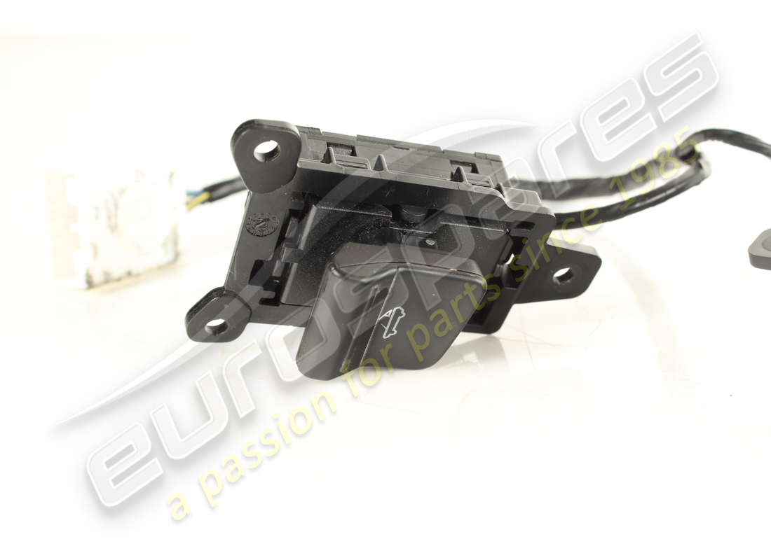 used ferrari complete comandi rht lunotto. part number 879018 (2)