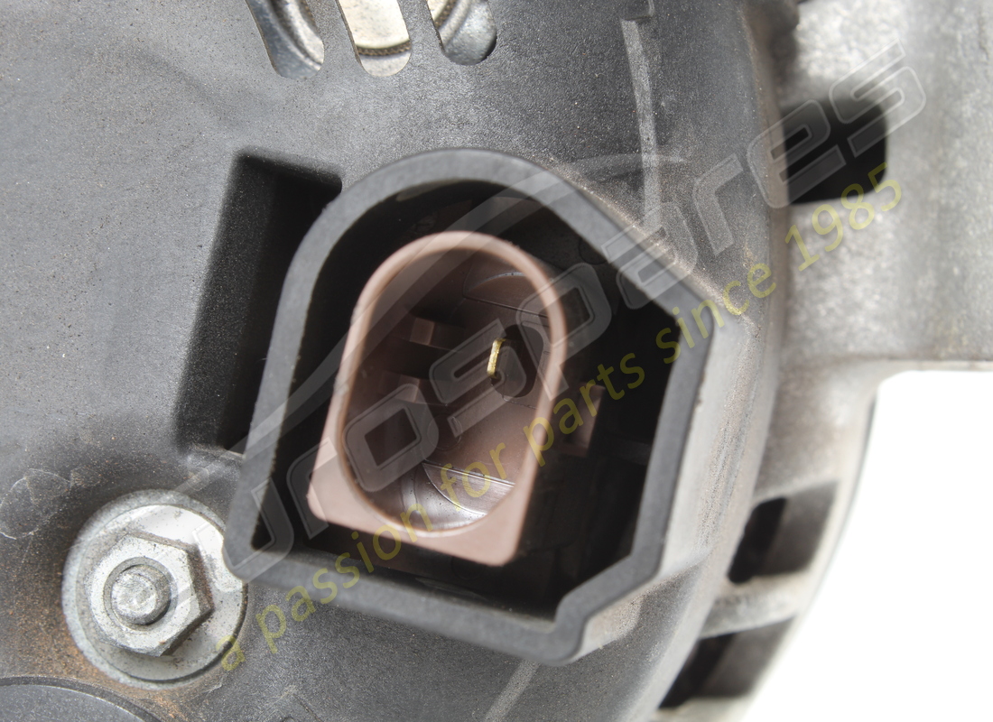 used ferrari alternator. part number 283531 (4)