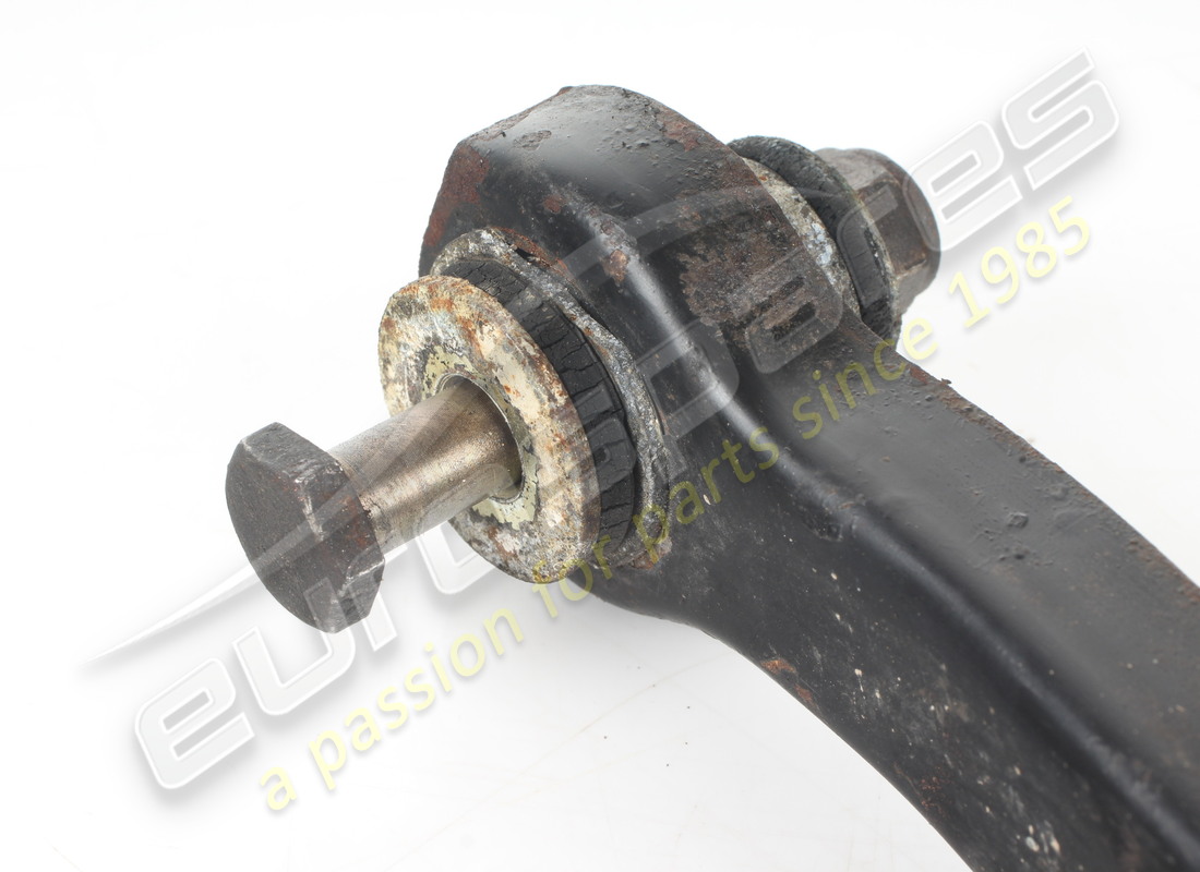 used ferrari rh front suspension upper lever. part number 131900 (3)