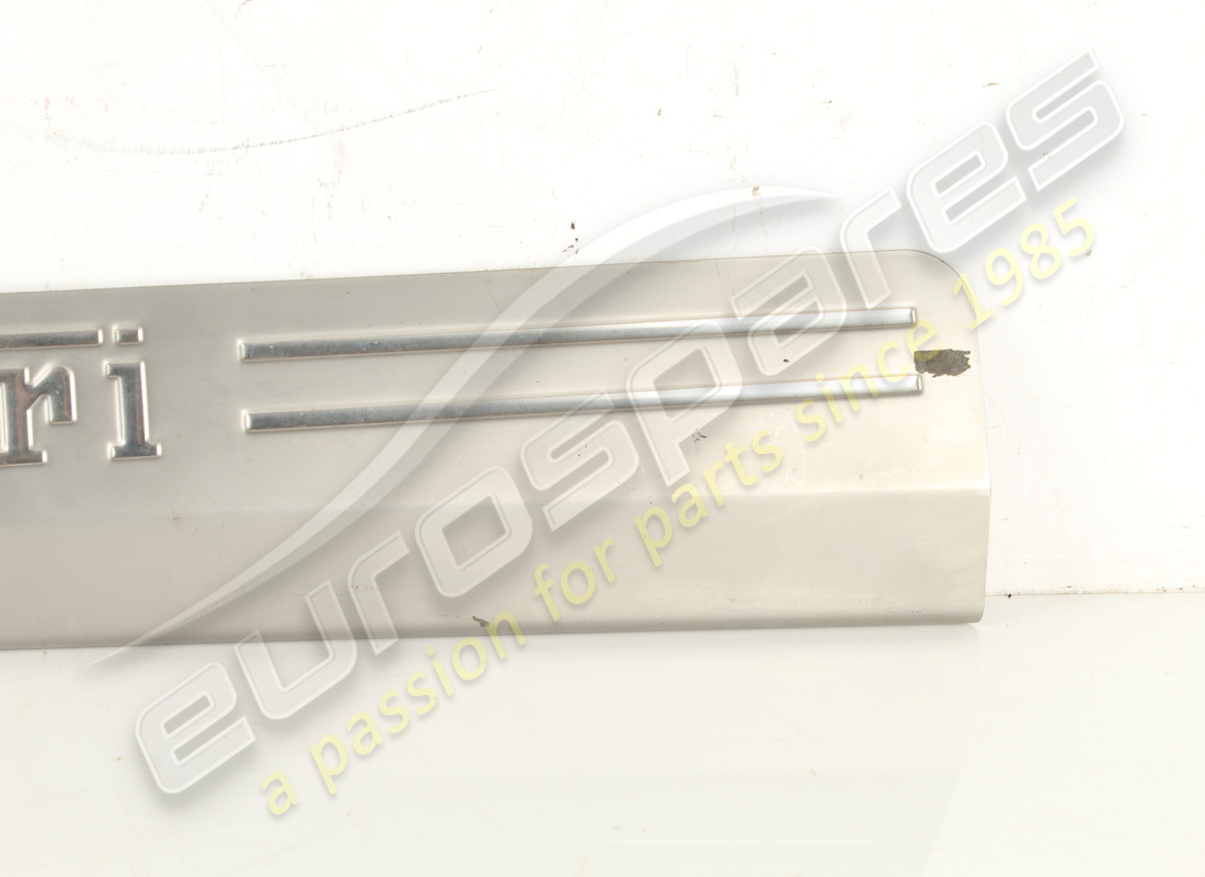 used ferrari rh kickplate. part number 81361800 (2)