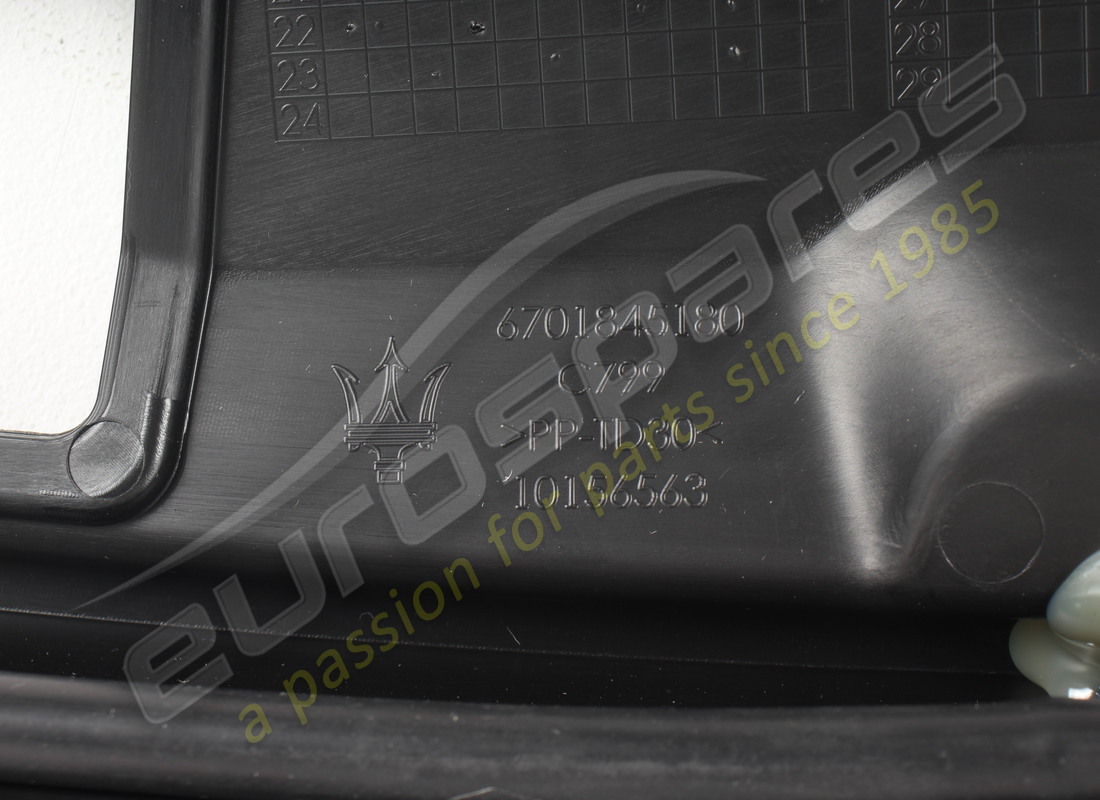 new (other) maserati windscreen plate lhd part number 670193783 (3)