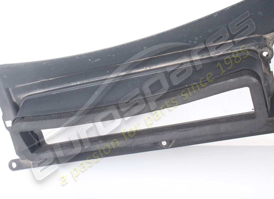 USED FERRARI COMPLETE LH UNDERWINDSCREEN TR. PART NUMBER 83749800 (3) used ferrari complete lh underwindscreen tr. part number 83749800 (3)