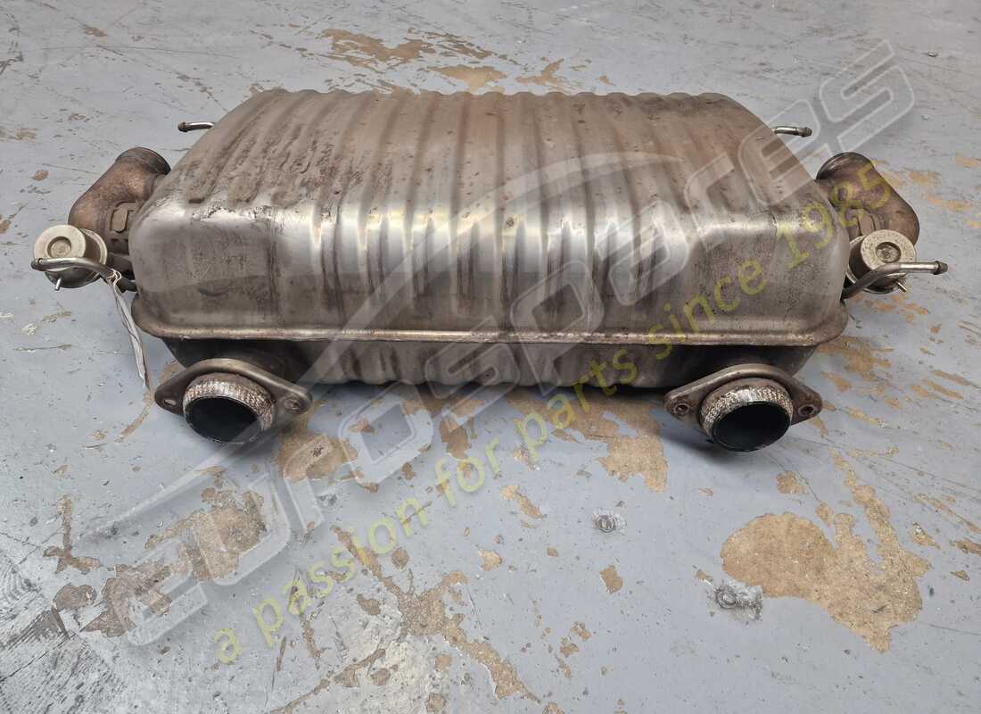used aston martin muffler and bypass valve assembly. part number 4g435230fc (3)