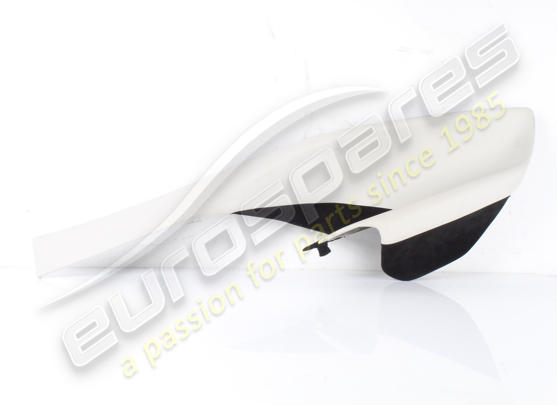 USED Ferrari MEDAGLIONE DX SELLATO COMPLETE . PART NUMBER 785010 (1)