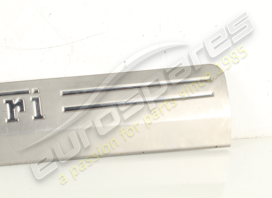 USED FERRARI RH KICKPLATE. PART NUMBER 81361800 (3) used ferrari rh kickplate. part number 81361800 (3)