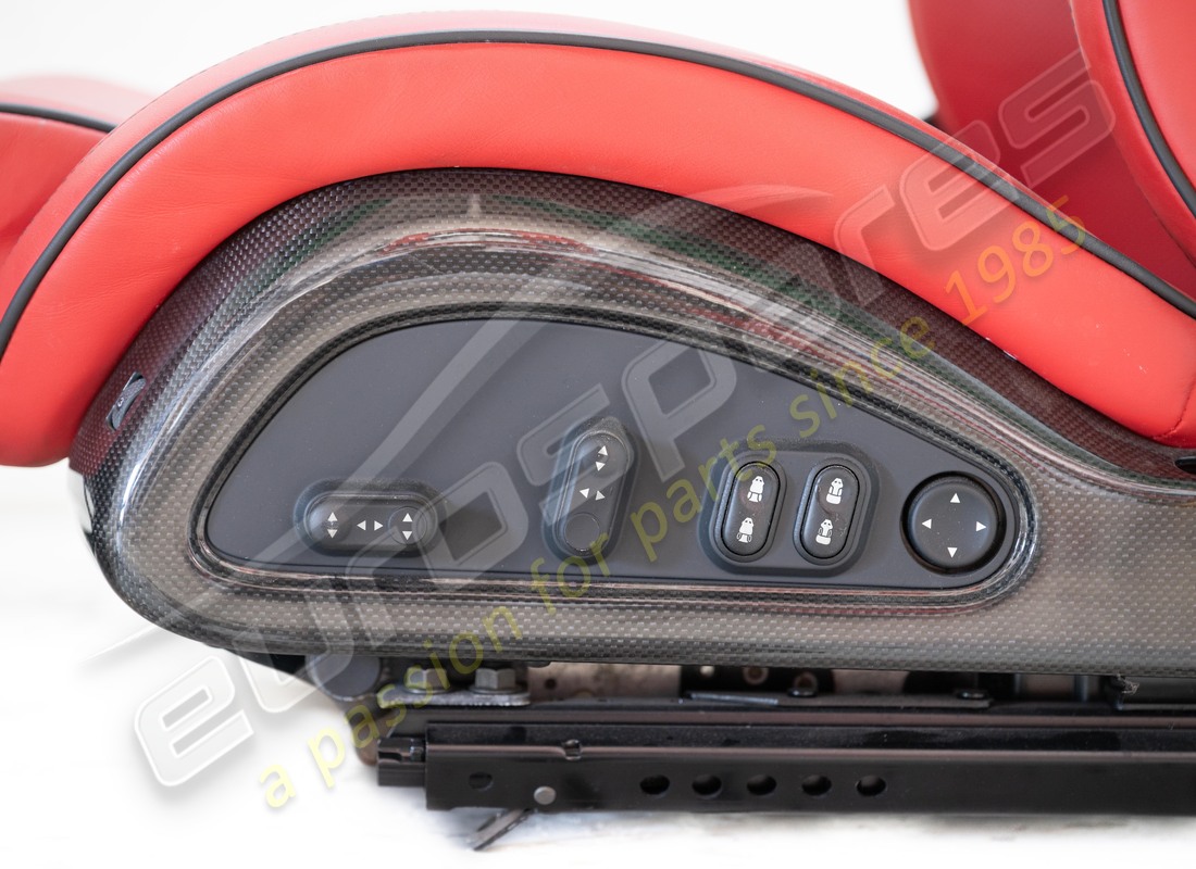 used ferrari carbon seats (rhd). part number eap1552588 (6)