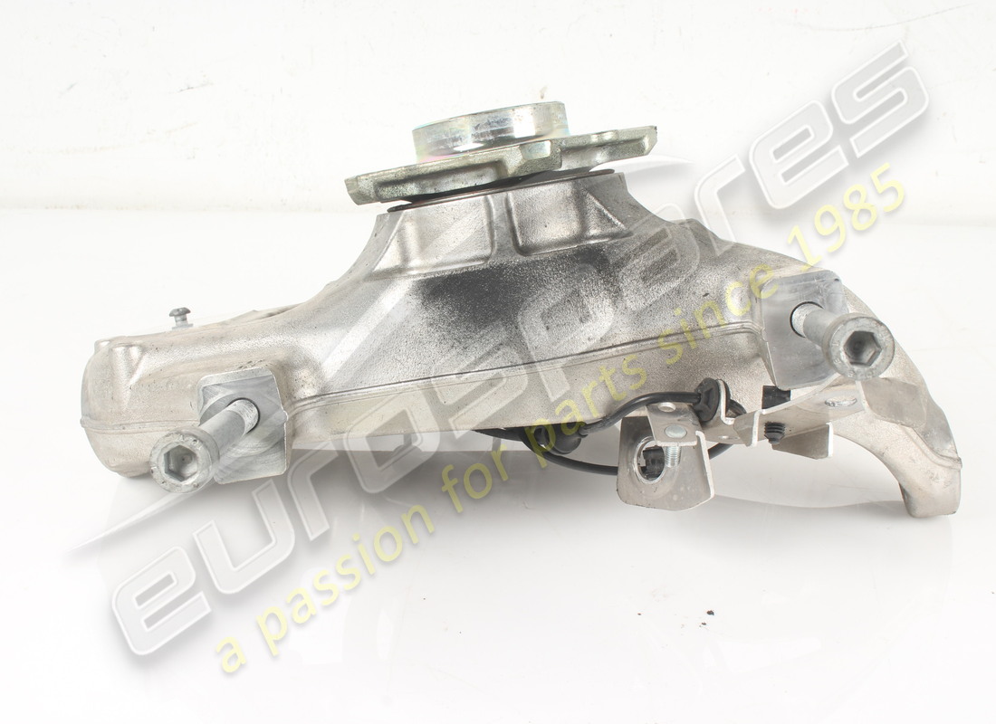 used ferrari complete lh front hub carrier. part number 862453 (2)
