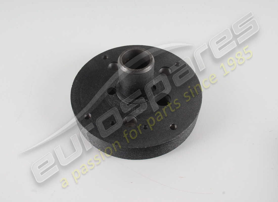 new ferrari steering wheel hub. part number 157638 (3)
