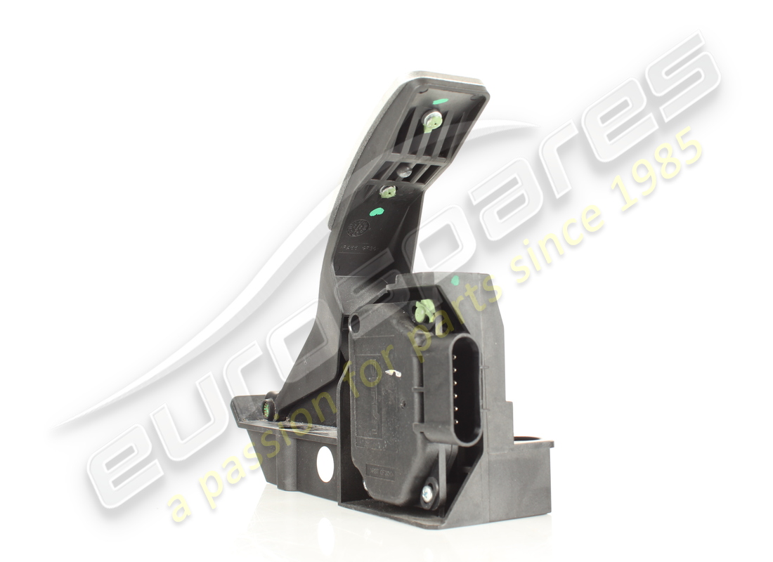used ferrari complete accelerator pedal. part number 243117 (2)