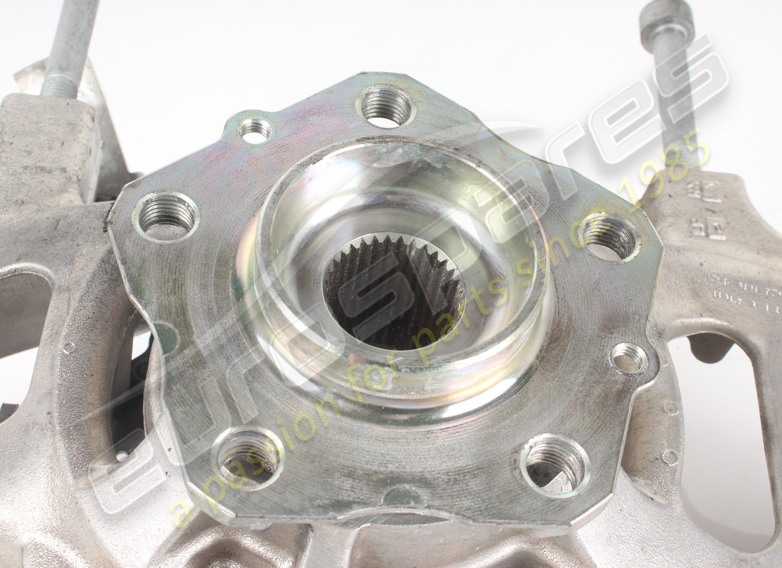 used ferrari complete lh front hub carrier. part number 862453 (4)