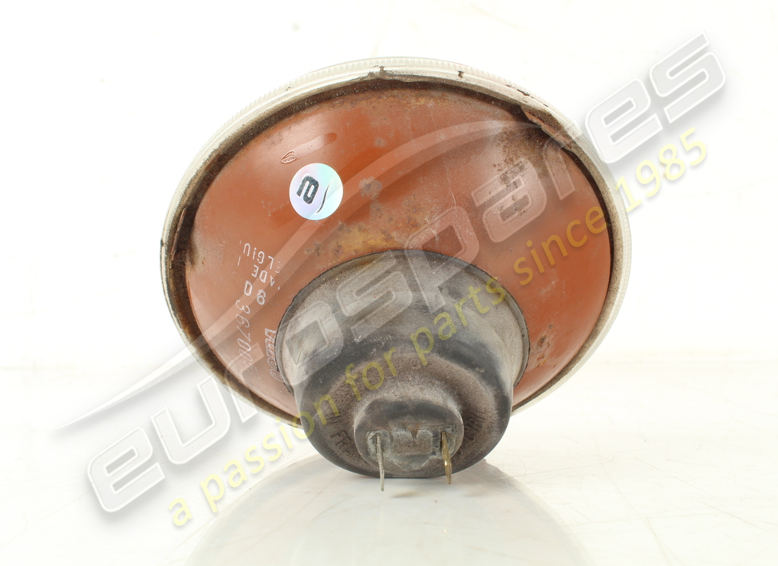 USED FERRARI MAIN BEAM LAMP UNIT. PART NUMBER 60907200 (2) used ferrari main beam lamp unit. part number 60907200 (2)