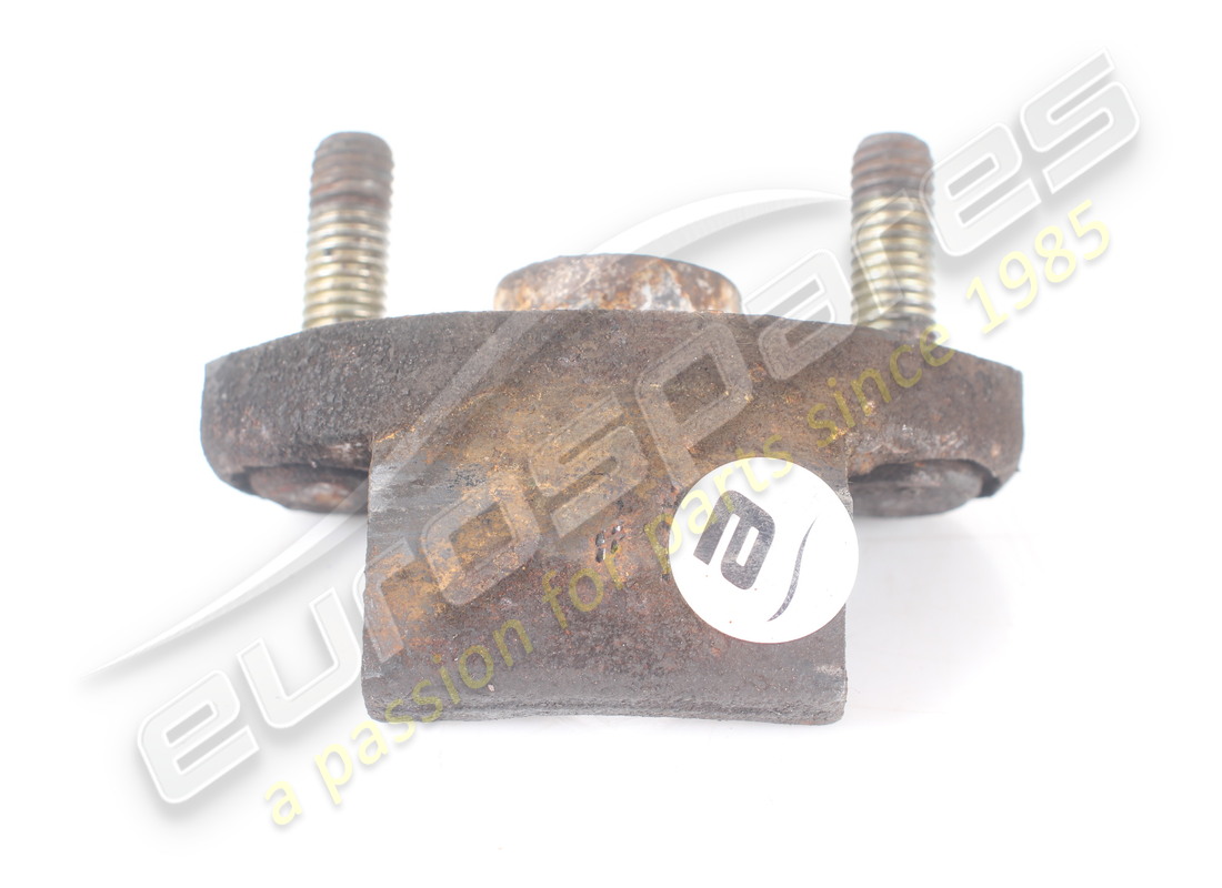 used maserati parking brake retaining bracket. part number 318020115 (1)