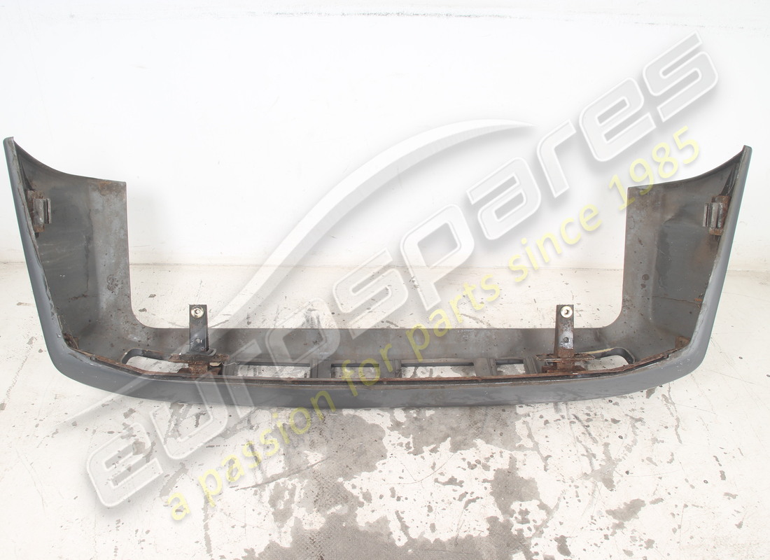 USED MASERATI COMPLETE REAR BUMPER. PART NUMBER 376300202 (2) used maserati complete rear bumper. part number 376300202 (2)