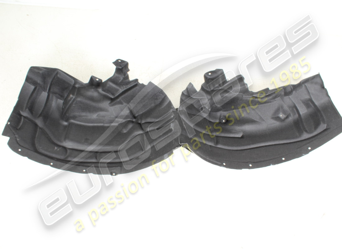 new maserati lh rear wheelhouse guard. part number 670157375 (2)