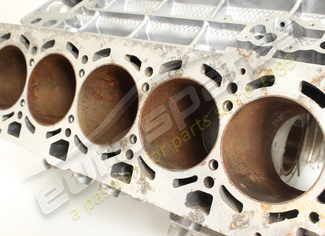 used lamborghini gallardo cylinder block. part number 07l103011bl (2)