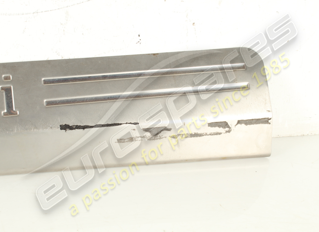 USED FERRARI RH KICKPLATE. PART NUMBER 81361800 (3) used ferrari rh kickplate. part number 81361800 (3)
