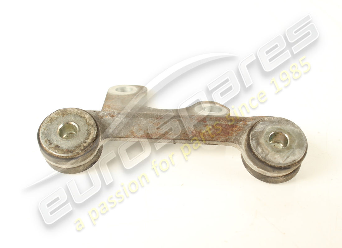 used ferrari rh bracket. part number 257257 (2)