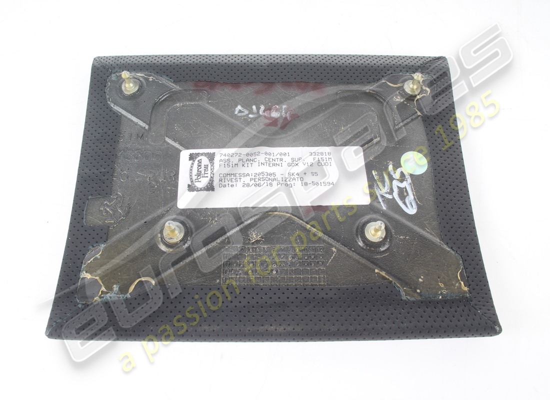 USED FERRARI FINIZIONE CENTRALE PLANCIA C. PART NUMBER 89313300 (3) used ferrari finizione centrale plancia c. part number 89313300 (3)