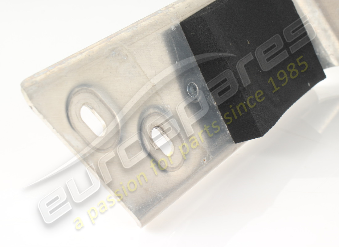 used ferrari ritenuta lat post sx serb c. part number 811828 (2)