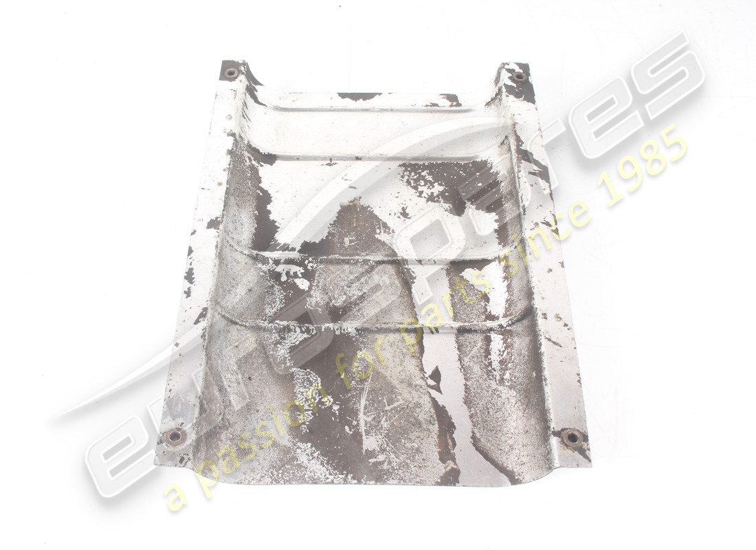 USED MASERATI BULKHEAD. PART NUMBER 379000137 (2) used maserati bulkhead. part number 379000137 (2)