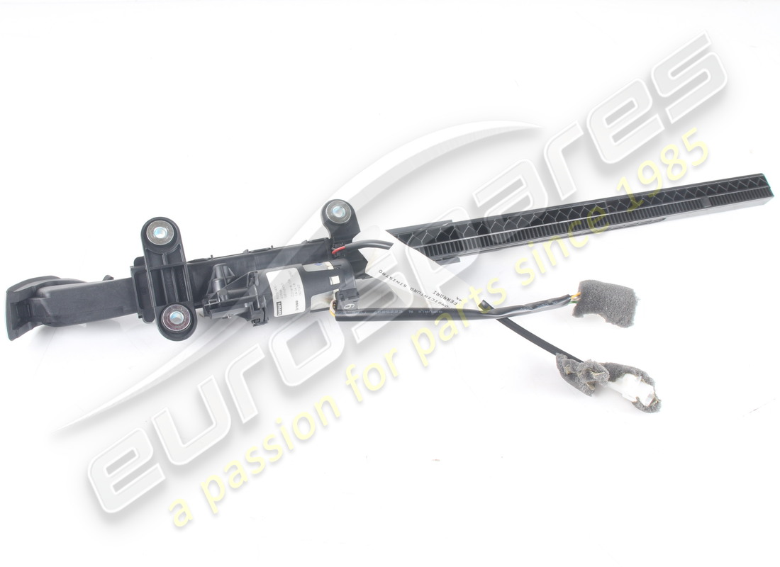 USED FERRARI LH BELT EXTENDER. PART NUMBER 82251900 (4) used ferrari lh belt extender. part number 82251900 (4)