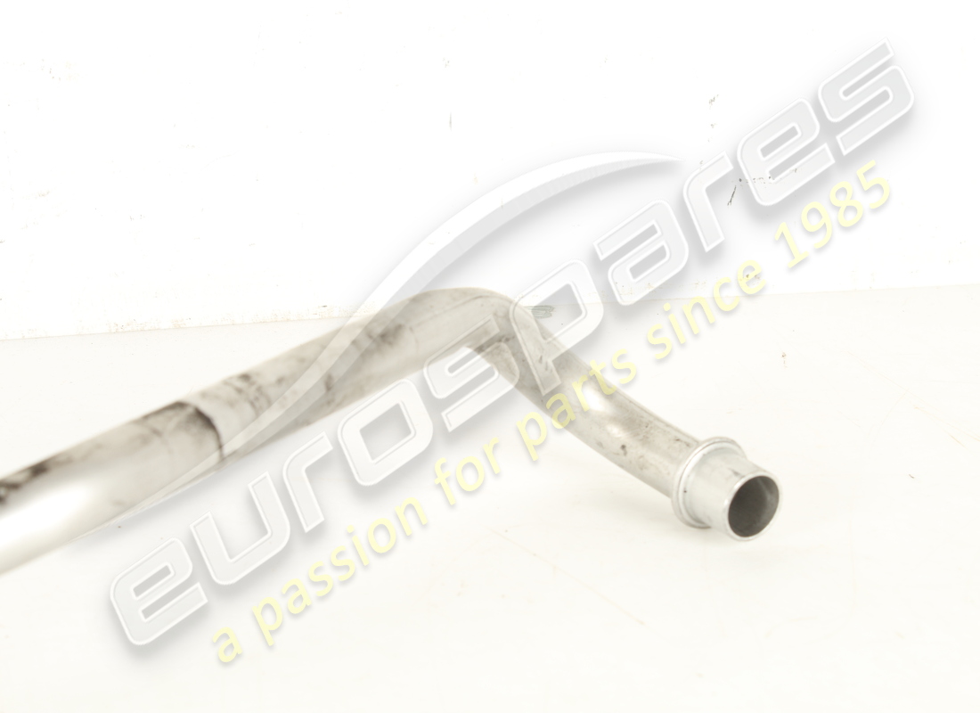 USED FERRARI OIL DELIVERY PIPE. PART NUMBER 256689 (3) used ferrari oil delivery pipe. part number 256689 (3)