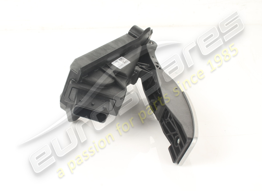 used ferrari complete floor-hinged accelera. part number 807331 (3)