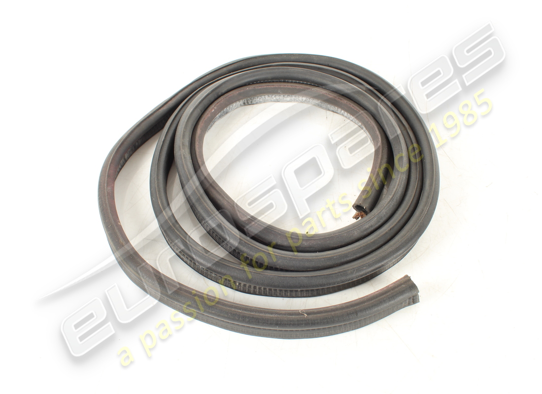 USED Ferrari BOOT RUBBER . PART NUMBER 60545300 (1)