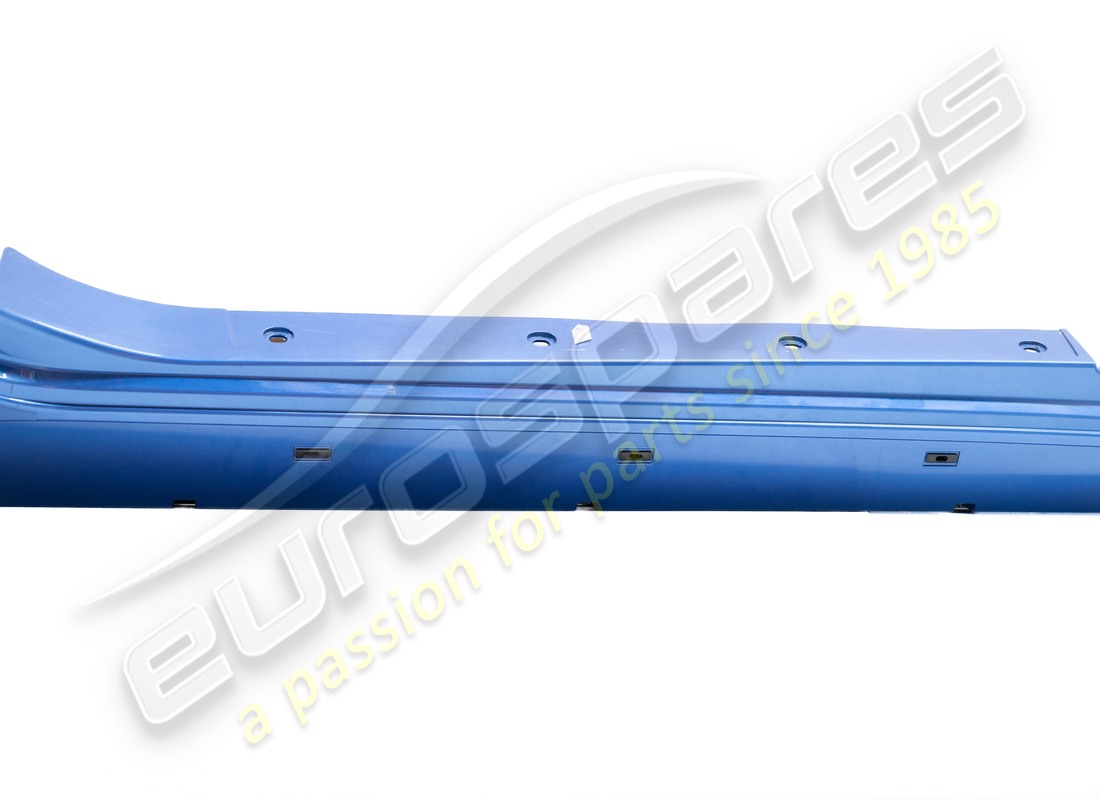 used maserati rh side skirtmc line. part number 980145389 (3)