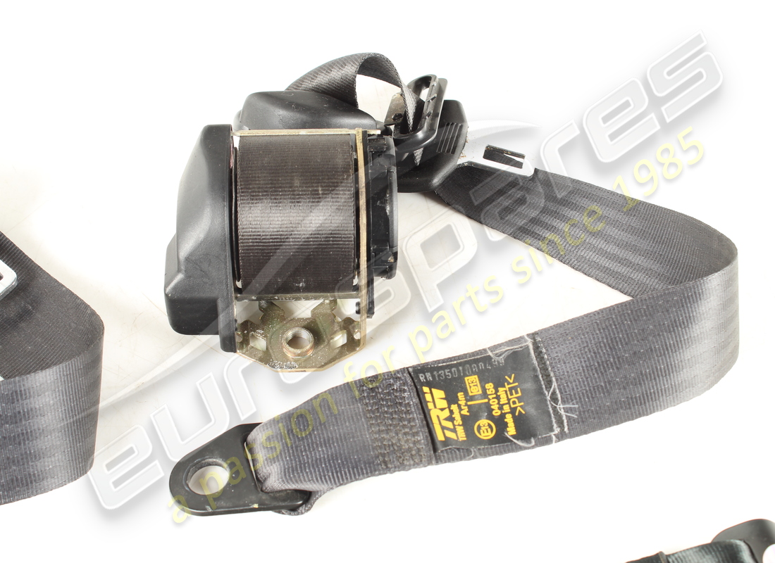 used maserati rear seat belts kit m338a. part number 388150018 (3)