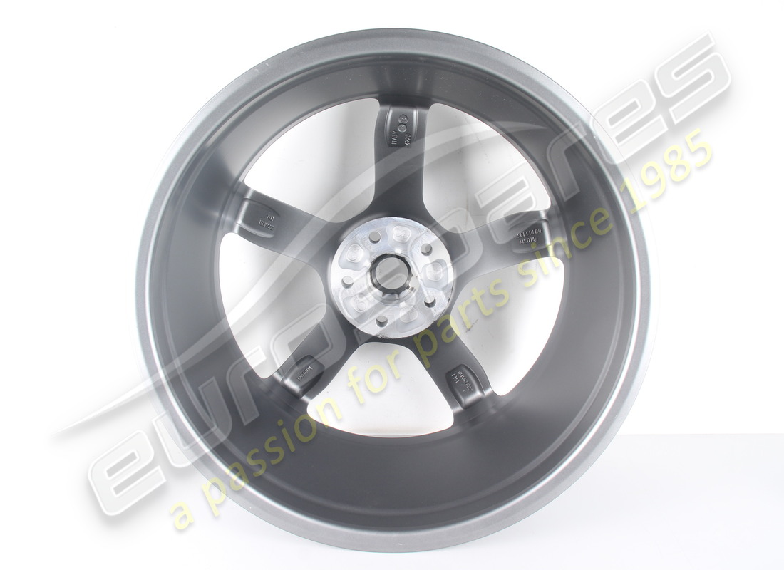 NEW FERRARI REAR WHEEL. PART NUMBER 336561 (3) new ferrari rear wheel. part number 336561 (3)